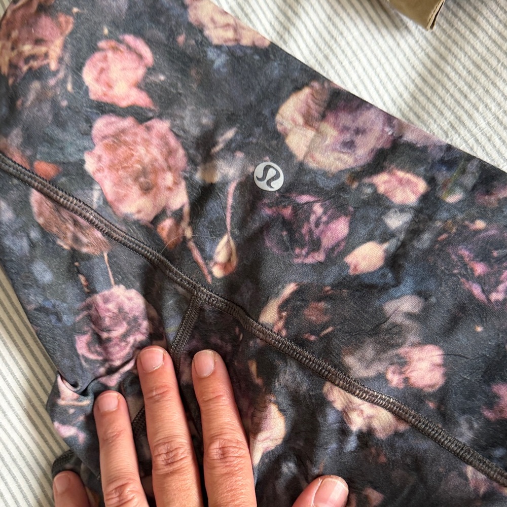lululemon athletica Floral Print Leggings in Black and Pink - Picture 3 of 3